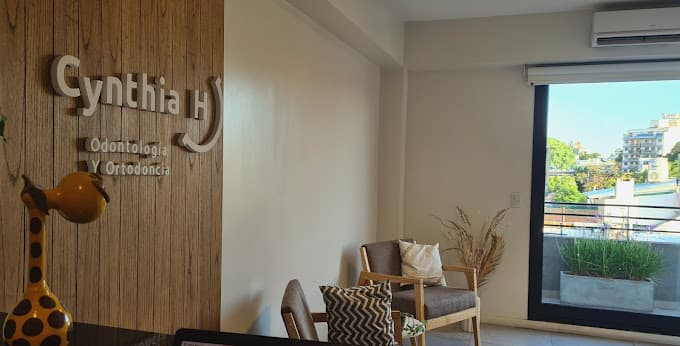 Consultorio odontológico Dental Hat en Belgrano, CABA – sala de atención moderna